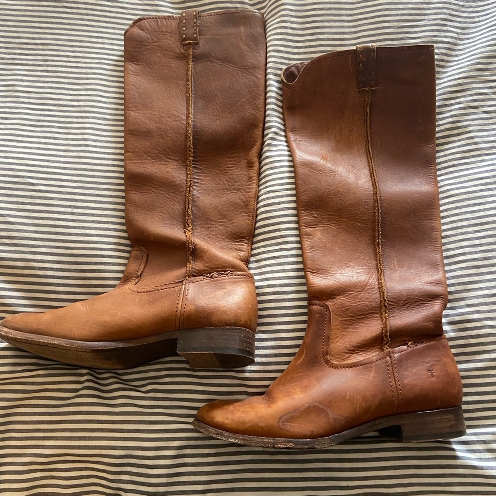 Frye riding boots size 8.5. Good use condition. Brown leather.